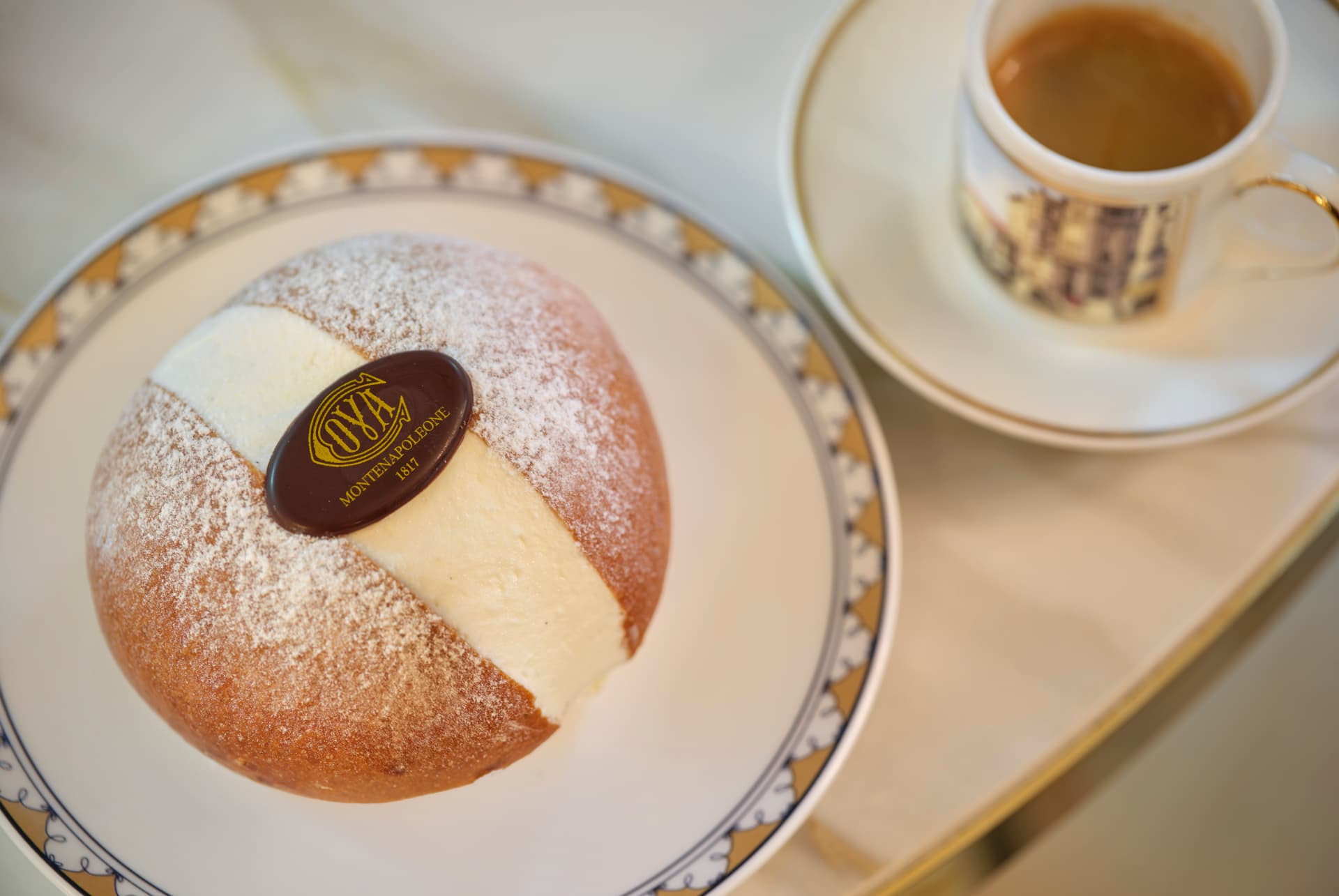 Cova cream-filled pastry with espresso